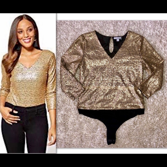 NEW YORK & COMPANY GOLD SEQUIN V NECK BODYSUIT - Picture 3 of 7